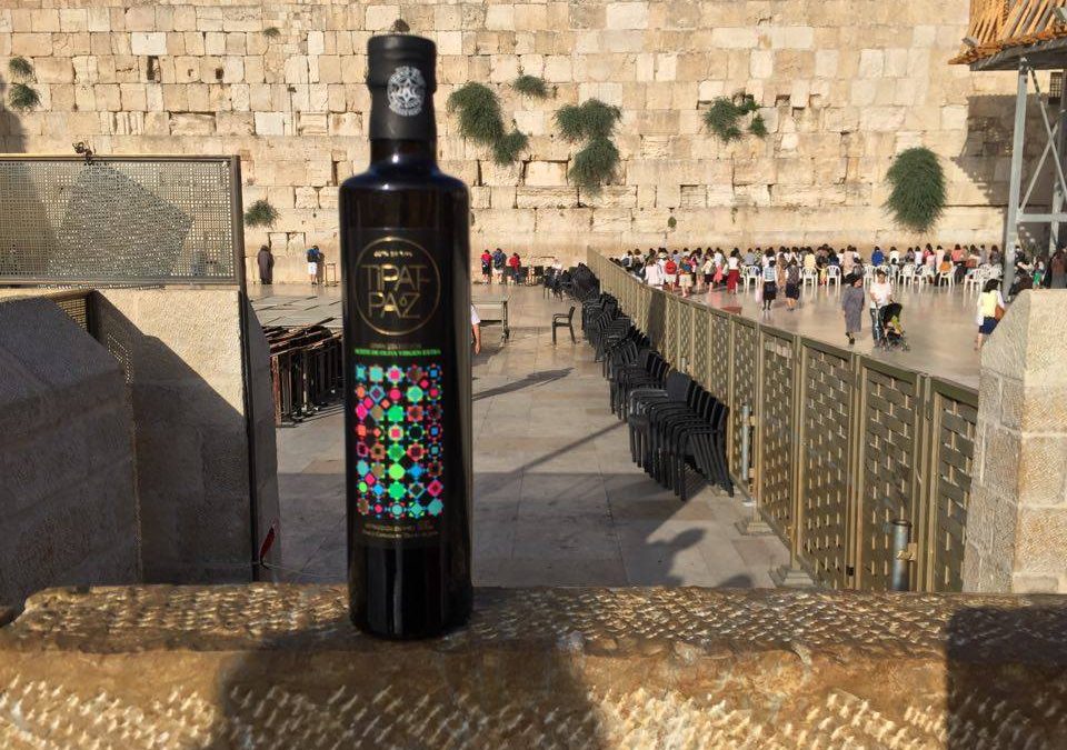 Tipat Paz en el Muro de las Lamentaciones