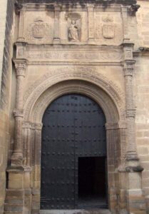 Portada de la iglesia de San Andrés de Baeza