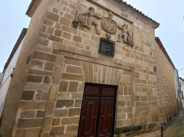 La Casa de los Salvajes